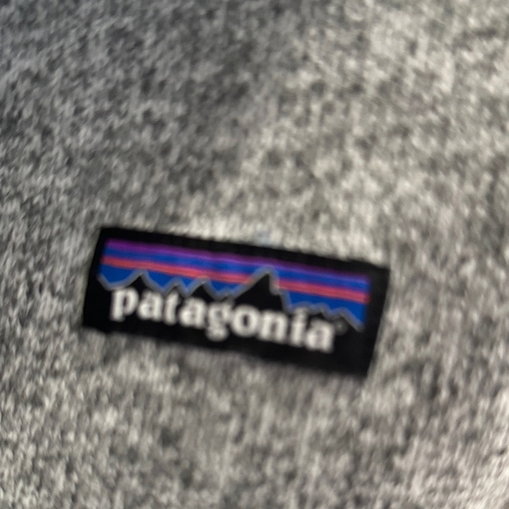 Patagonia Women's Gray Quarter-Zip Sweater - Picture 4 of 9